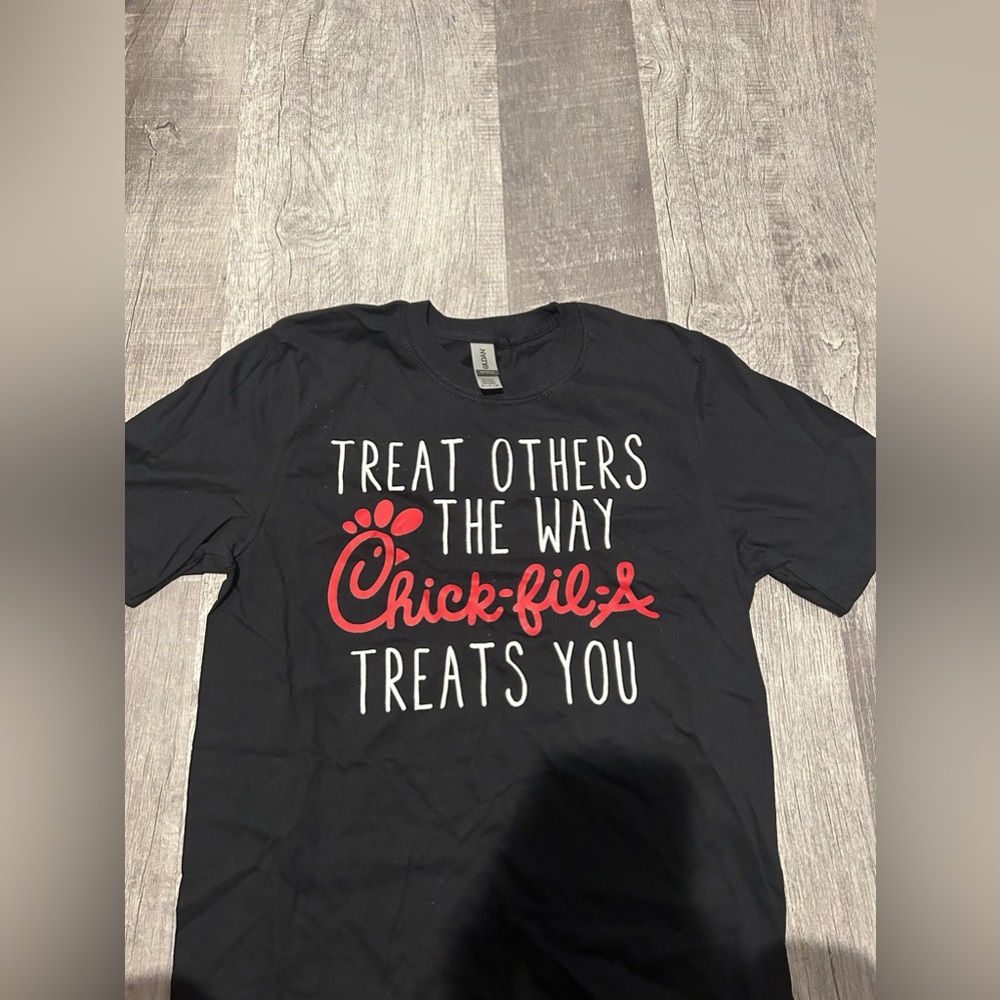 Short sleeve t